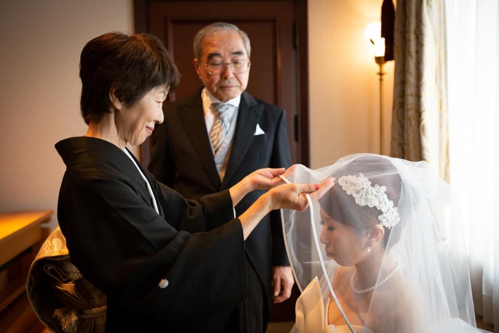 ホテル日航福岡 結婚式｜ウェディングドレス／カラードレス／両親への感謝の言葉 福岡の結婚式なら「貯金0円からできる結婚式」ボーベル